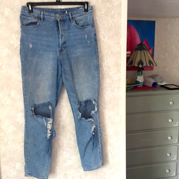 H&M Denim - MOM JEANS DISTRESSED